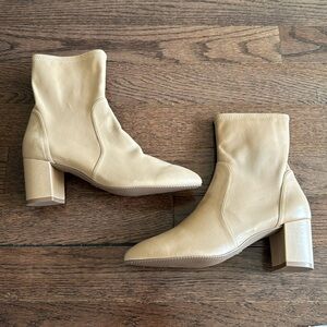 Brand new! Stuart Weitzman ankle booties